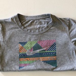 NIKE girls tshirt